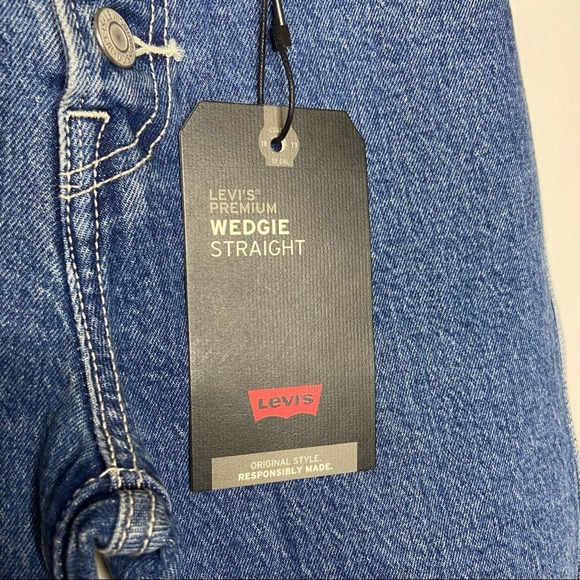 Levi's Wedgie High Waist Crop Straight Leg Jeans - Picture 3 of 8